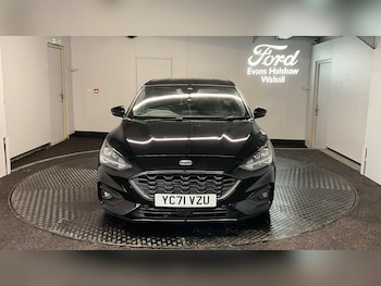 Used Ford Focus 2021 for sale - 76435555: Photo