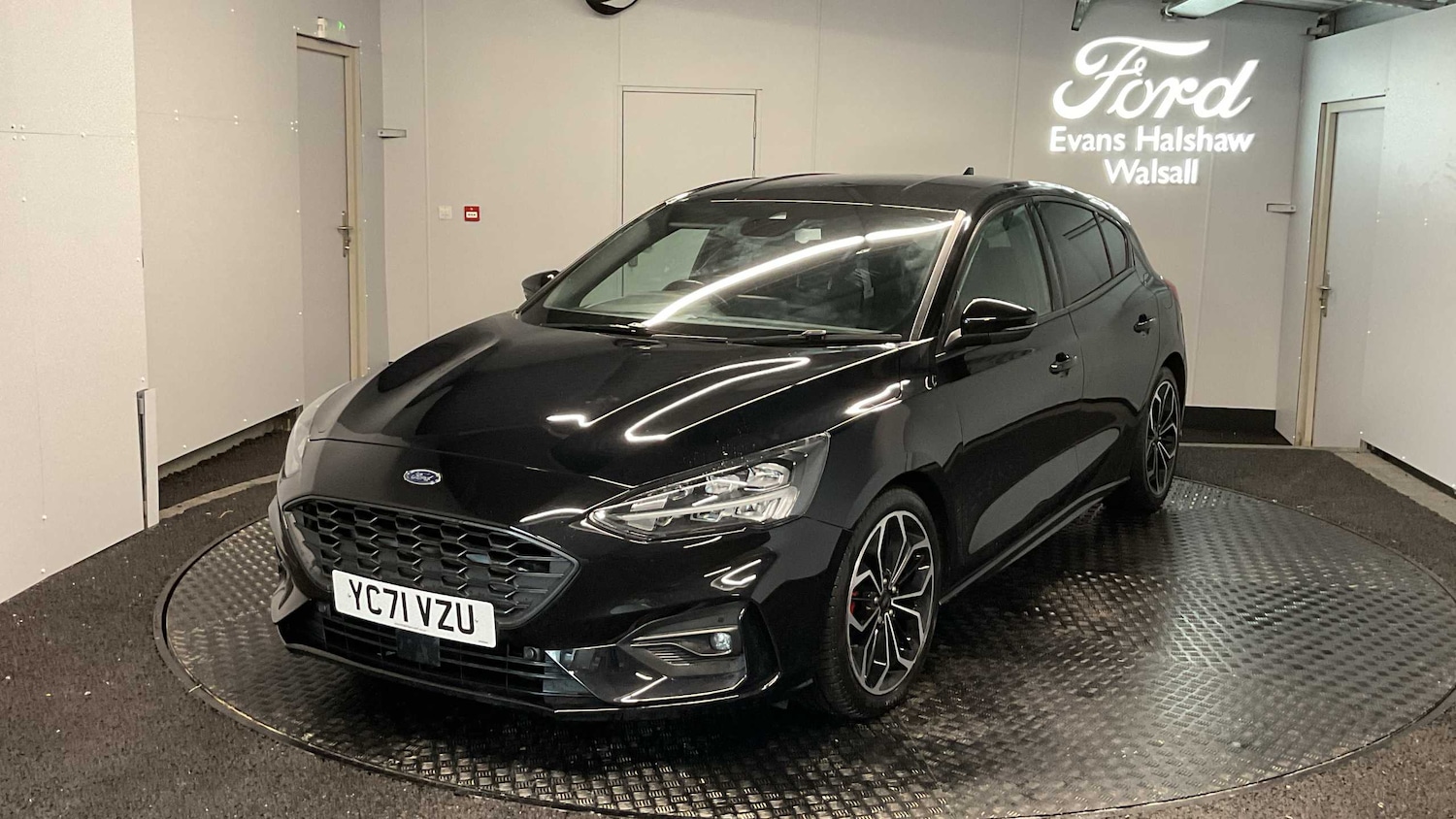 Used Ford Focus 2021 for sale - 76435555: Photo 3