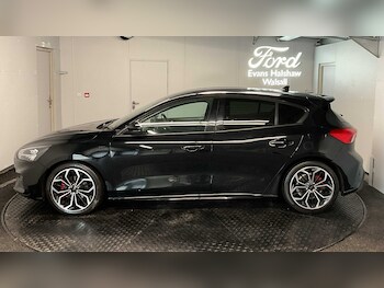 Used Ford Focus 2021 for sale - 76435555: Photo