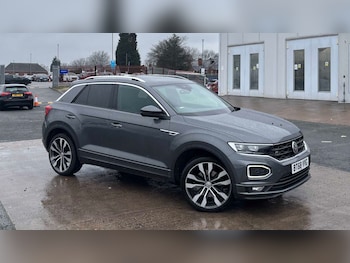 Used Volkswagen T-Roc 2018 for sale - 77552974: Photo