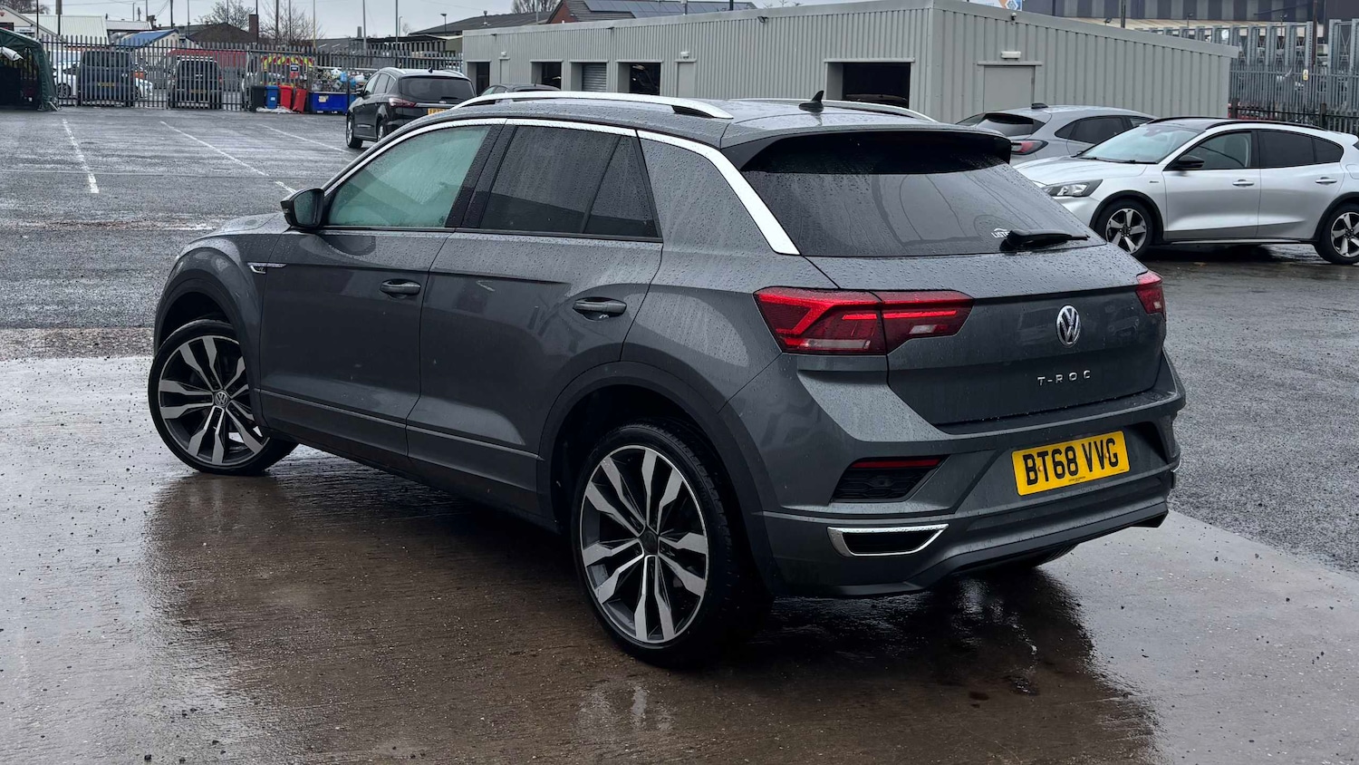 Used Volkswagen T-Roc 2018 for sale - 77552974: Photo 2