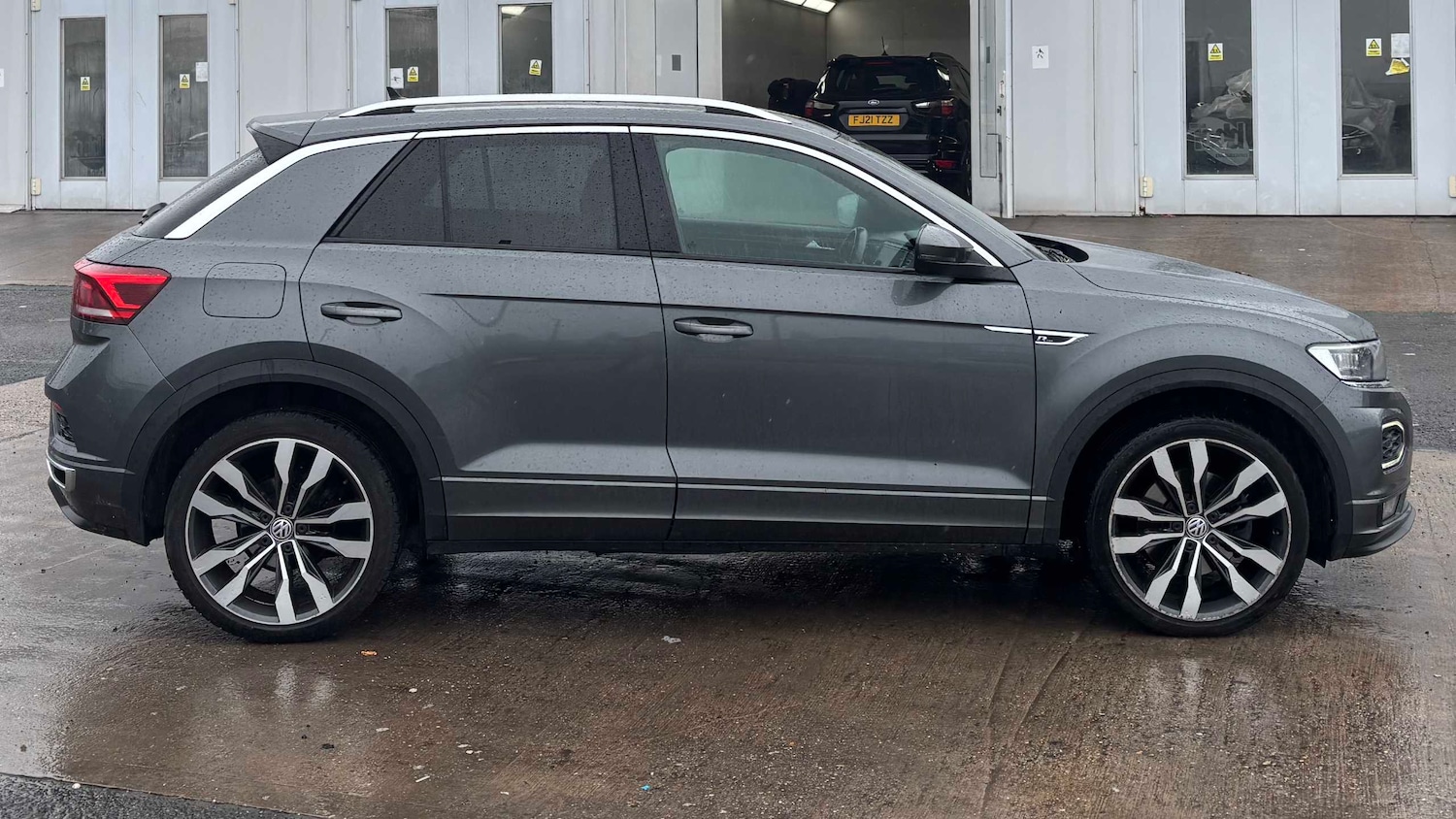 Used Volkswagen T-Roc 2018 for sale - 77552974: Photo 3