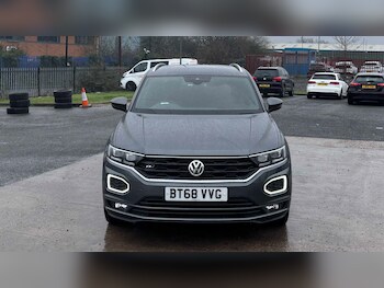 Used Volkswagen T-Roc 2018 for sale - 77552974: Photo