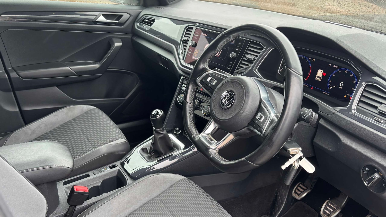 Used Volkswagen T-Roc 2018 for sale - 77552974: Photo 6