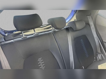 Used Hyundai i10 2018 for sale - 75903307: Photo