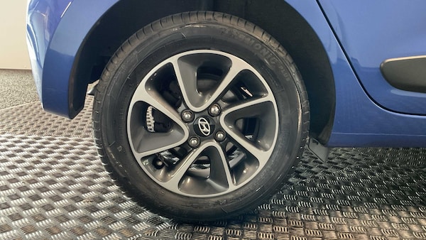 Used Hyundai i10 2018 for sale - 76205245: Photo 10