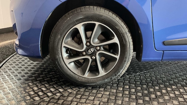 Used Hyundai i10 2018 for sale - 76205245: Photo 12