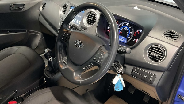 Used Hyundai i10 2018 for sale - 76205245: Photo 13