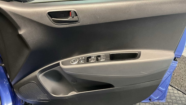 Used Hyundai i10 2018 for sale - 76205245: Photo 15