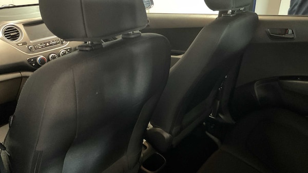 Used Hyundai i10 2018 for sale - 76205245: Photo 24