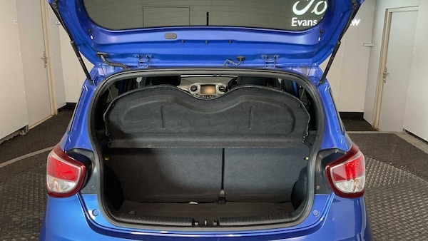 Used Hyundai i10 2018 for sale - 76205245: Photo 28