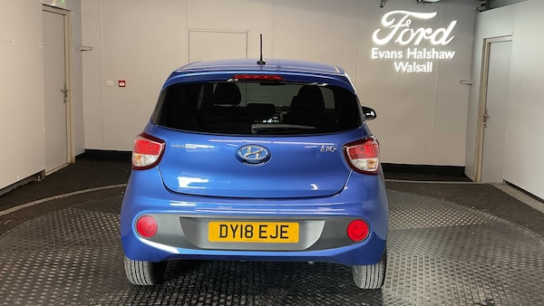 Used Hyundai i10 2018 for sale - 76205245: Photo 6
