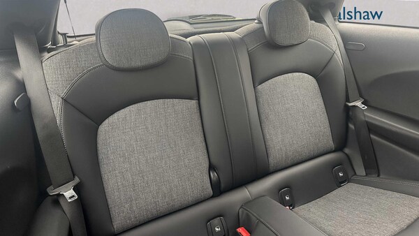 Used MINI Hatch 2021 for sale - 76230316: Photo 4