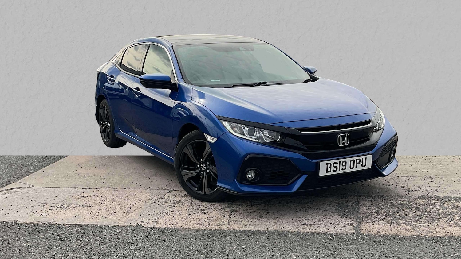 Used Honda Civic 2019 for sale - 76113547: Photo 1