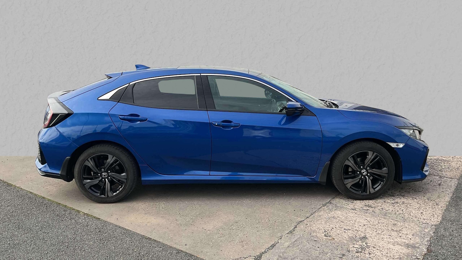 Used Honda Civic 2019 for sale - 76113547: Photo 3