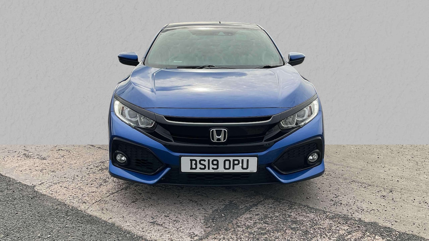 Used Honda Civic 2019 for sale - 76113547: Photo 4