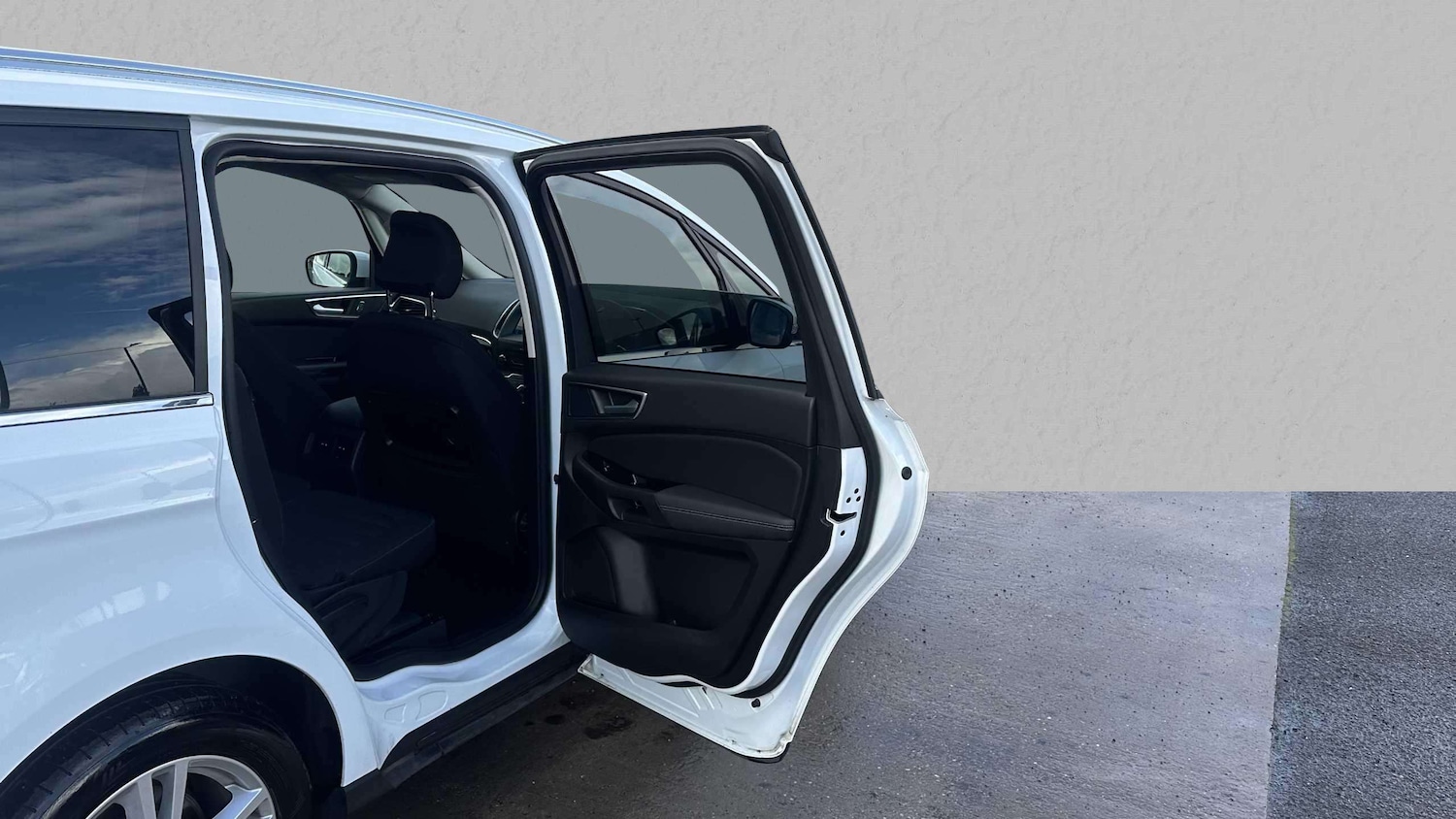 Used Ford Galaxy 2022 for sale - 75841084: Photo 13