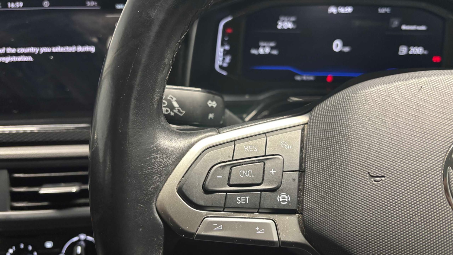 Used Volkswagen Polo 2022 for sale - 77032125: Photo 17