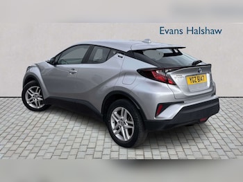 Used Toyota C-HR 2023 for sale - 77886199: Photo