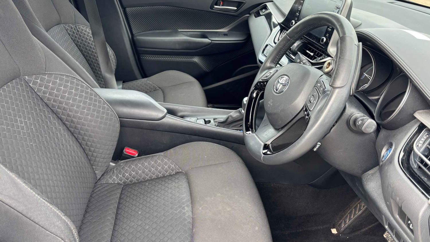 Used Toyota C-HR 2023 for sale - 77886199: Photo 7