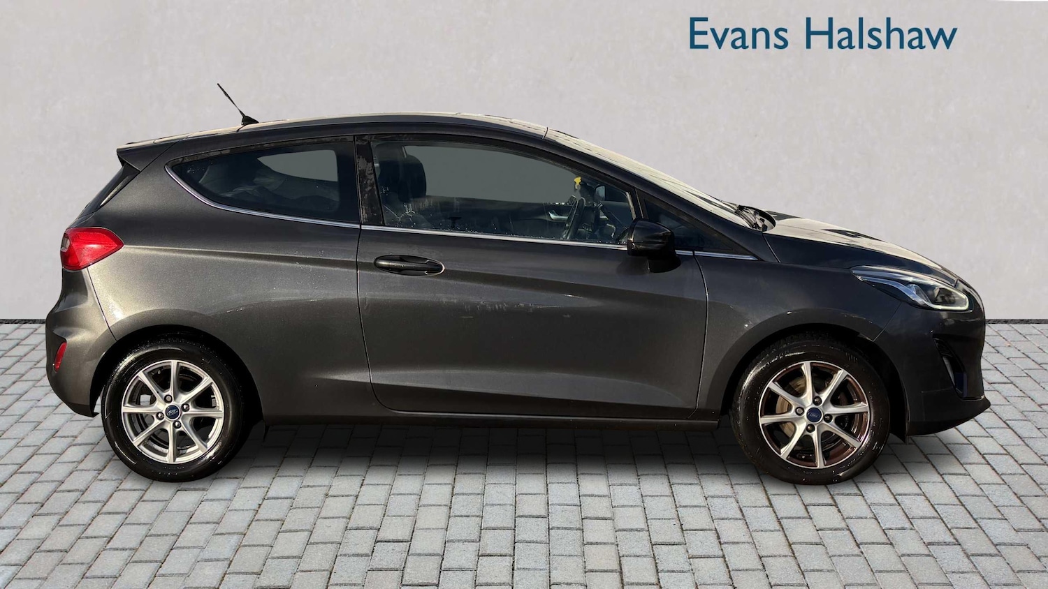 Used Ford Fiesta 2017 for sale - 77270051: Photo 3