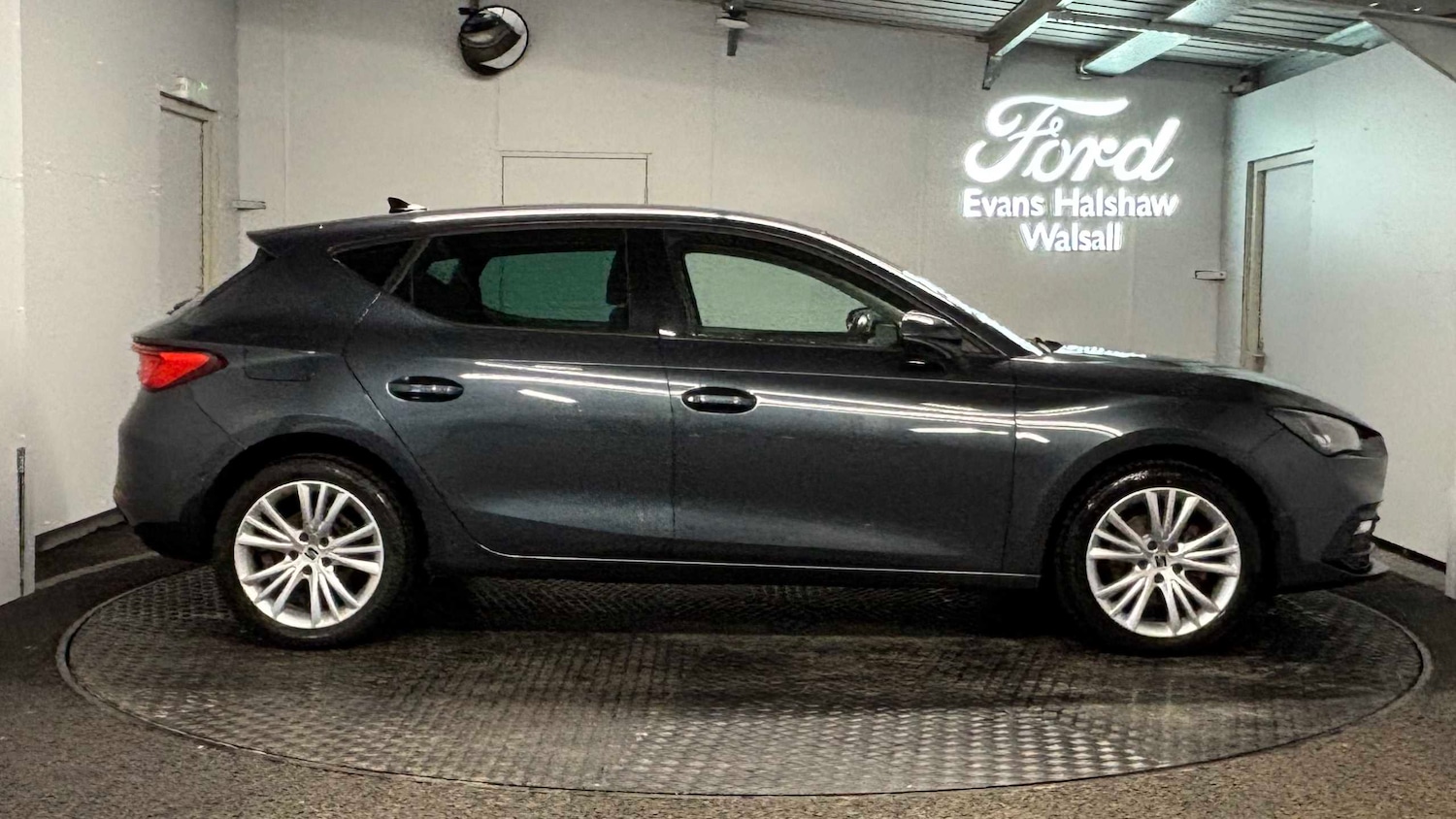 Used SEAT Leon 2021 for sale - 76286288: Photo 2