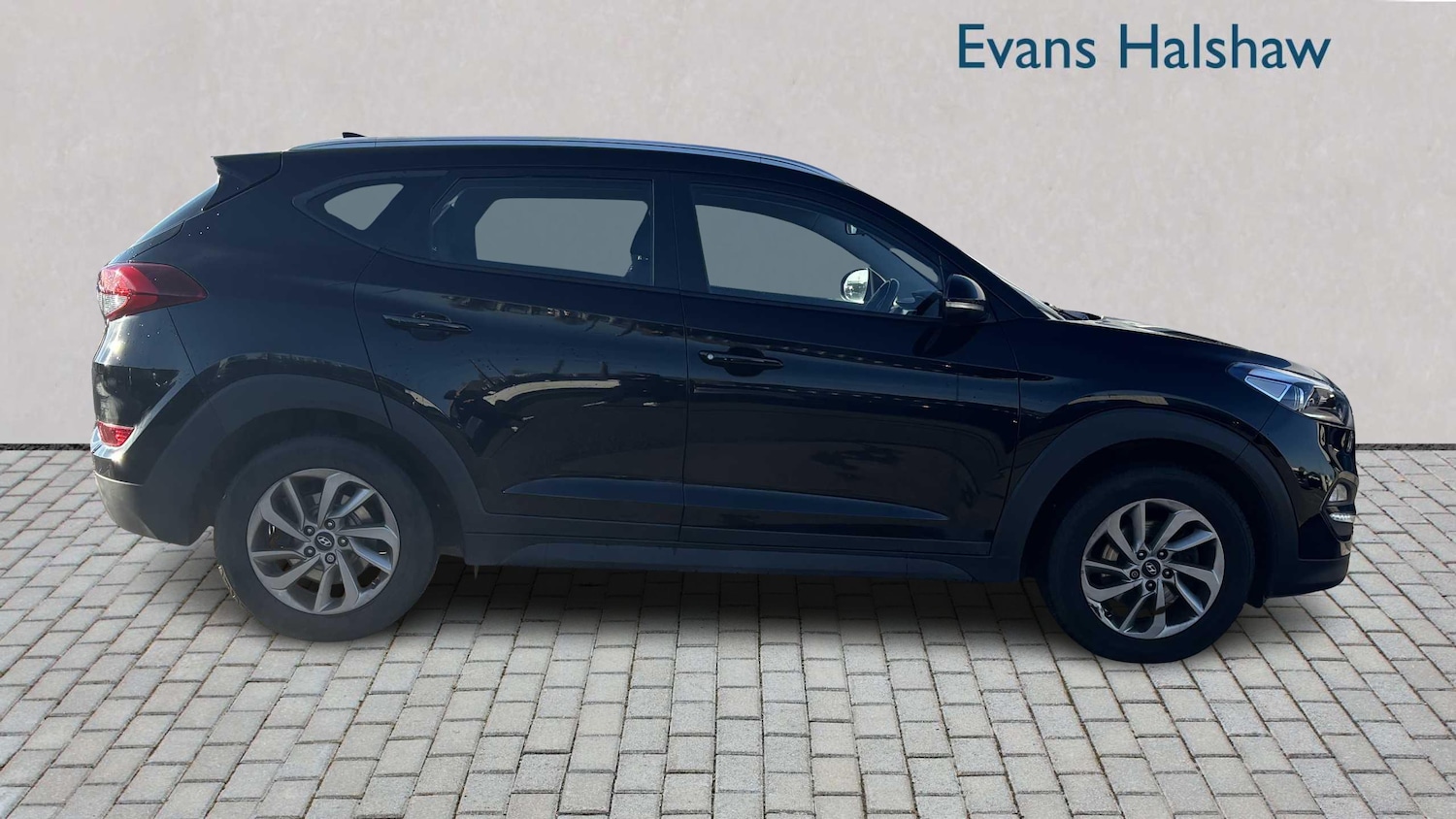 Used Hyundai TUCSON 2017 for sale - 76789165: Photo 3