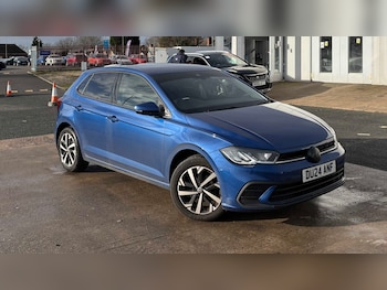 Used Volkswagen Polo 2024 for sale - 77577387: Photo