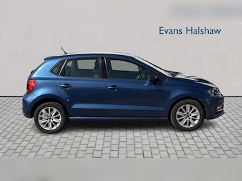 Used Volkswagen Polo 2015 for sale - 78482783: Photo