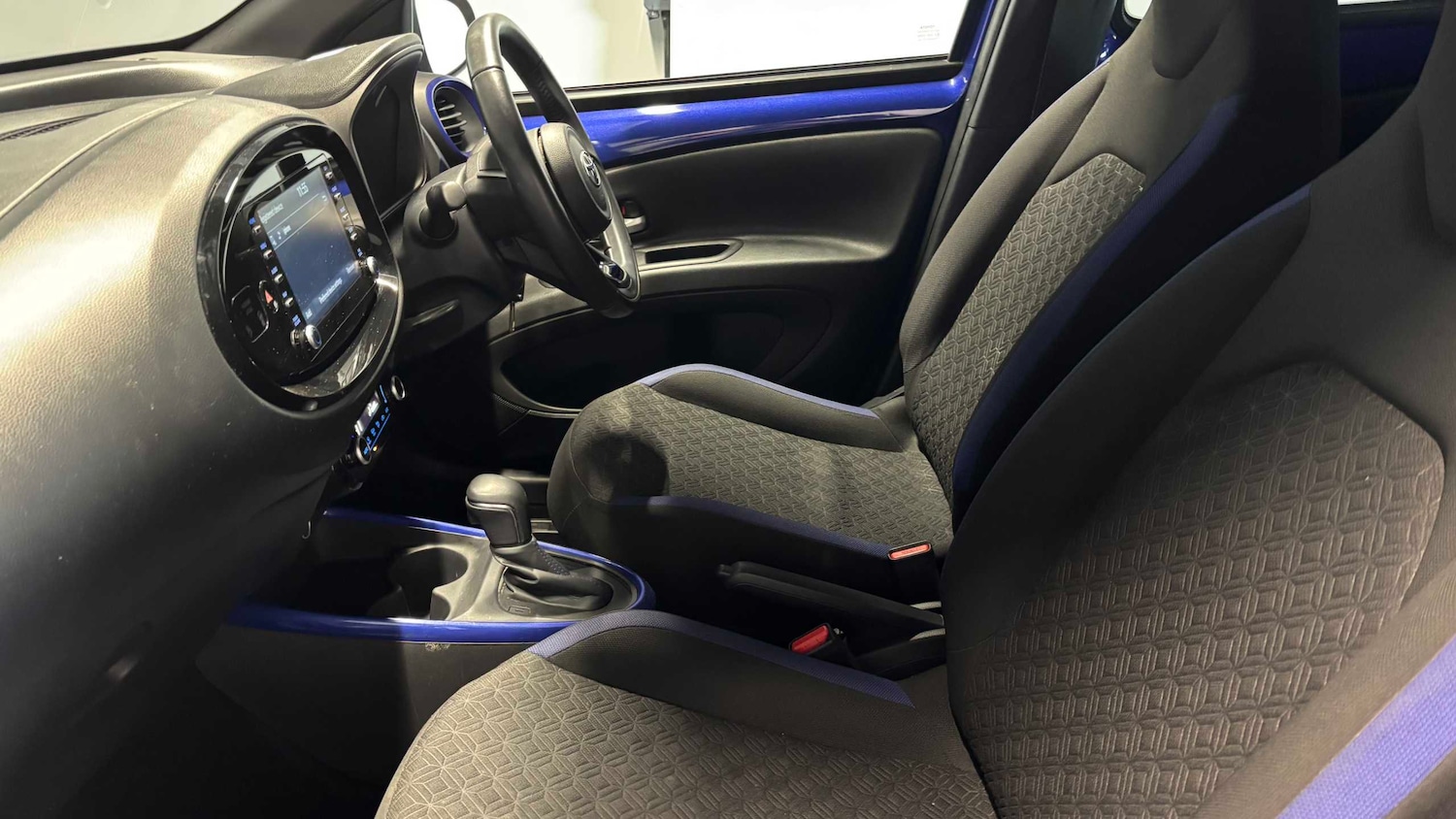 Used Toyota Aygo X 2022 for sale - 77270337: Photo 28