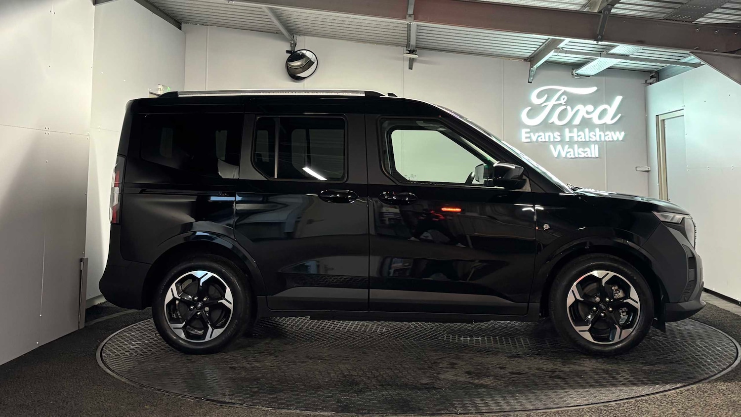 Used Ford Tourneo Courier 2025 for sale - 78173612: Photo 4