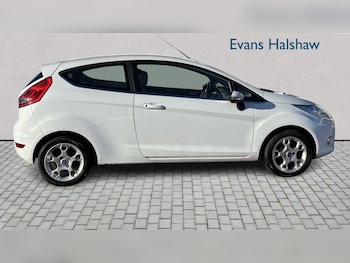 Used Ford Fiesta 2011 for sale - 76610546: Photo