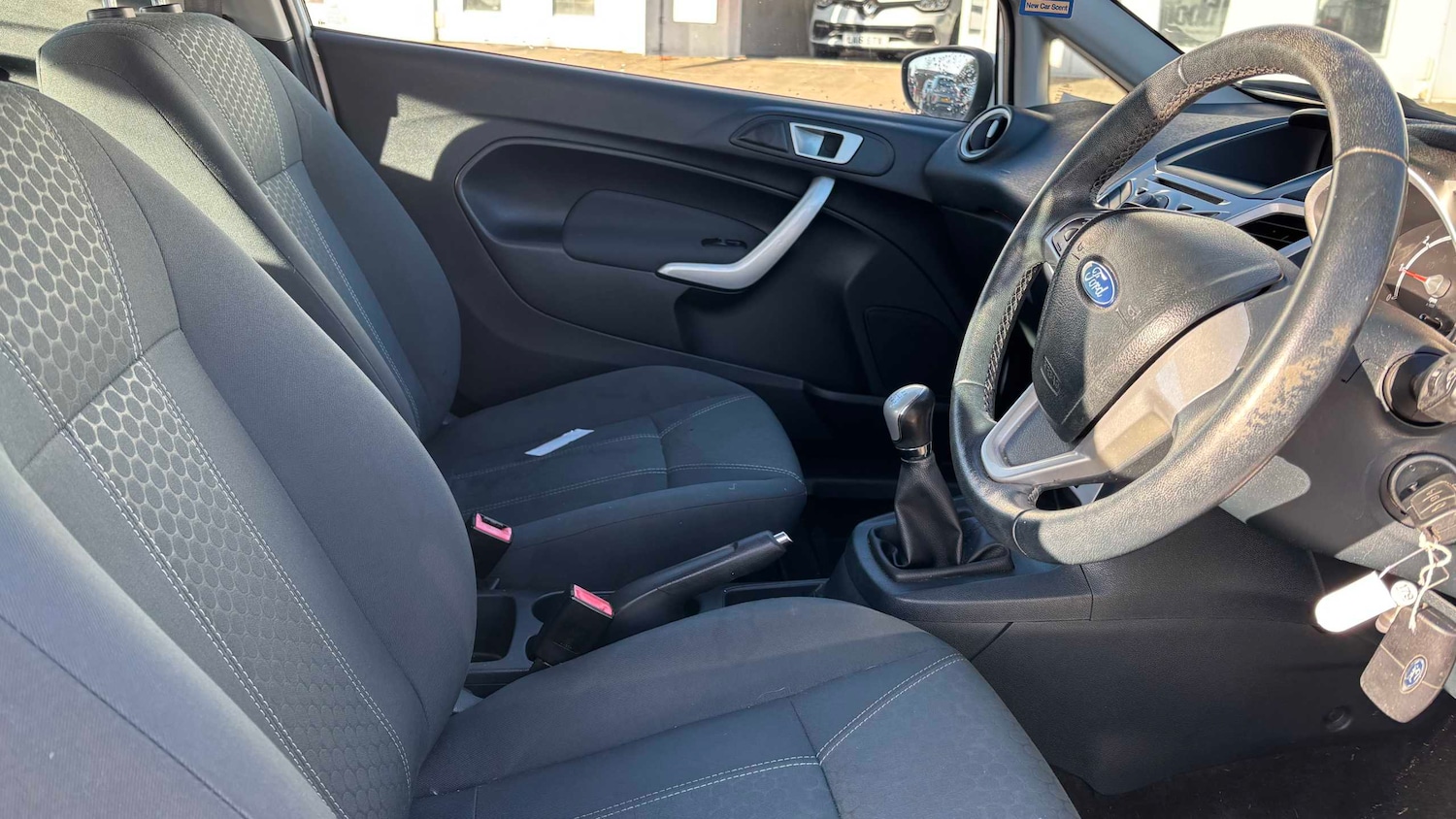 Used Ford Fiesta 2011 for sale - 76610546: Photo 7