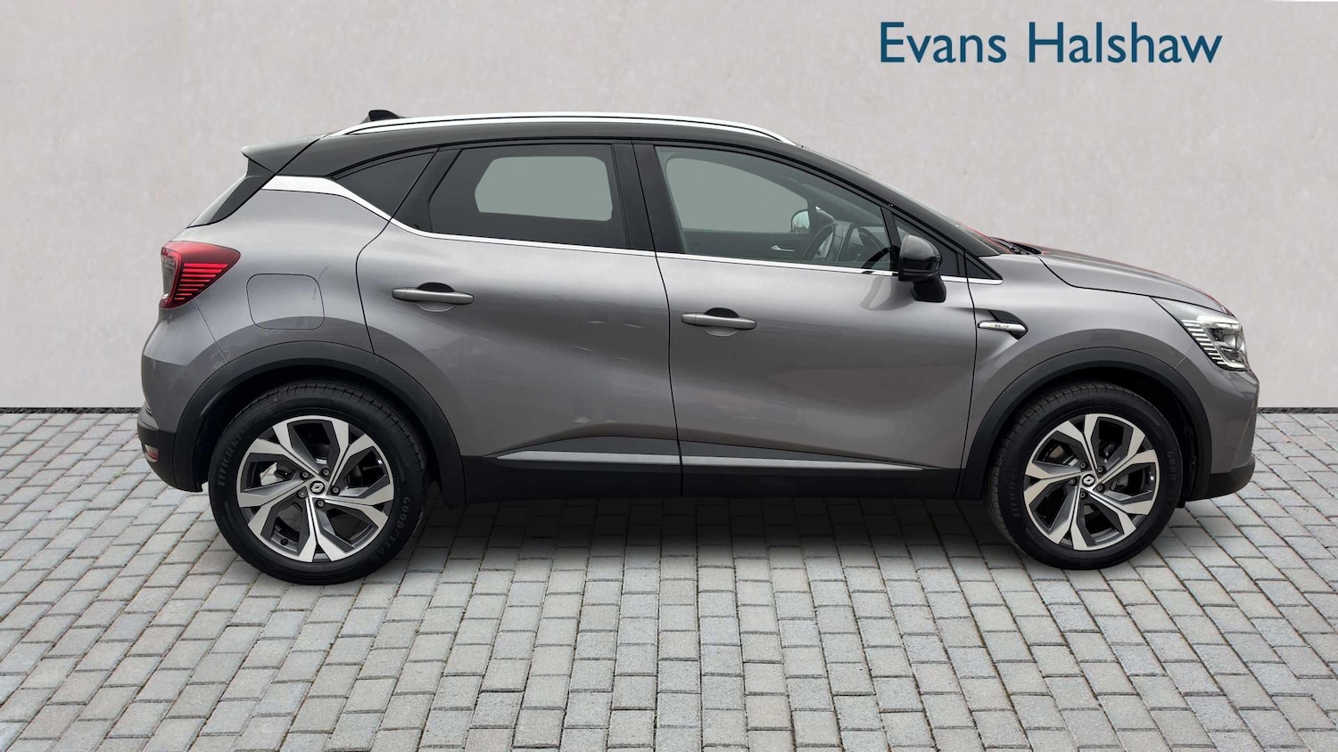 Used Renault Captur 2022 for sale - 76515616: Photo 5