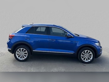 Used Volkswagen T-Roc 2022 for sale - 75841628: Photo