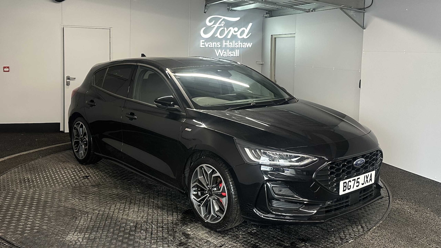 Used Ford Focus 2025 for sale - 76889801: Photo 1