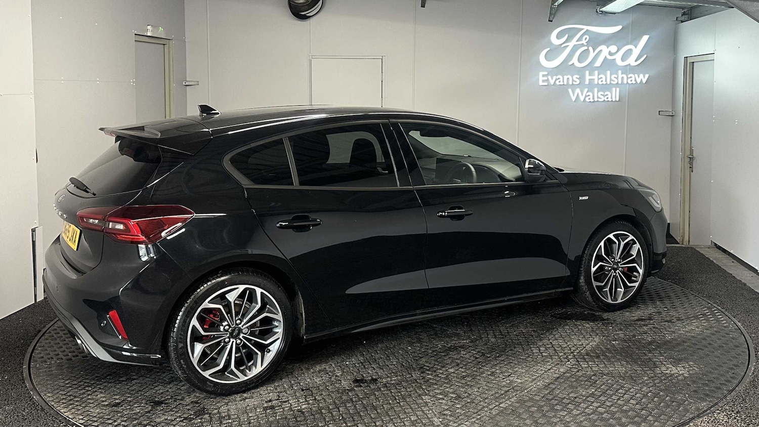 Used Ford Focus 2025 for sale - 76889801: Photo 2