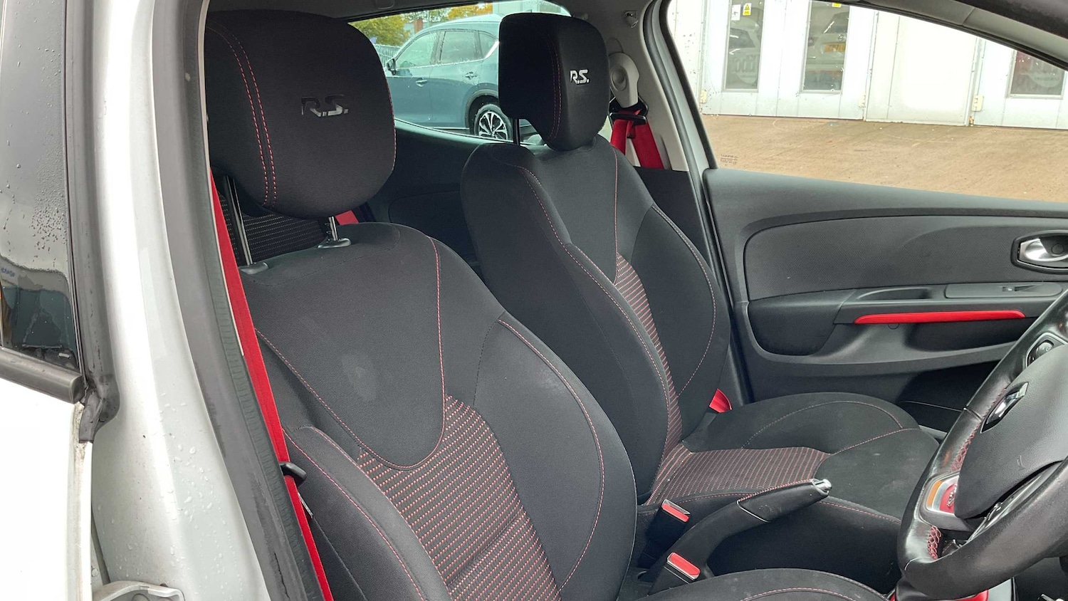 Used Renault Clio 2016 for sale - 76329115: Photo 6