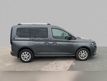 Used Ford Tourneo Connect 2023 for sale - 75841514: Photo