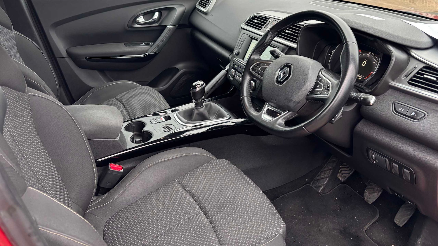 Used Renault Kadjar 2016 for sale - 77333954: Photo 6