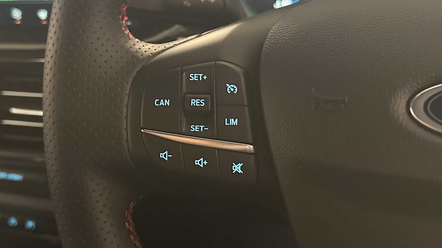 Used Ford Focus 2025 for sale - 76889856: Photo 18