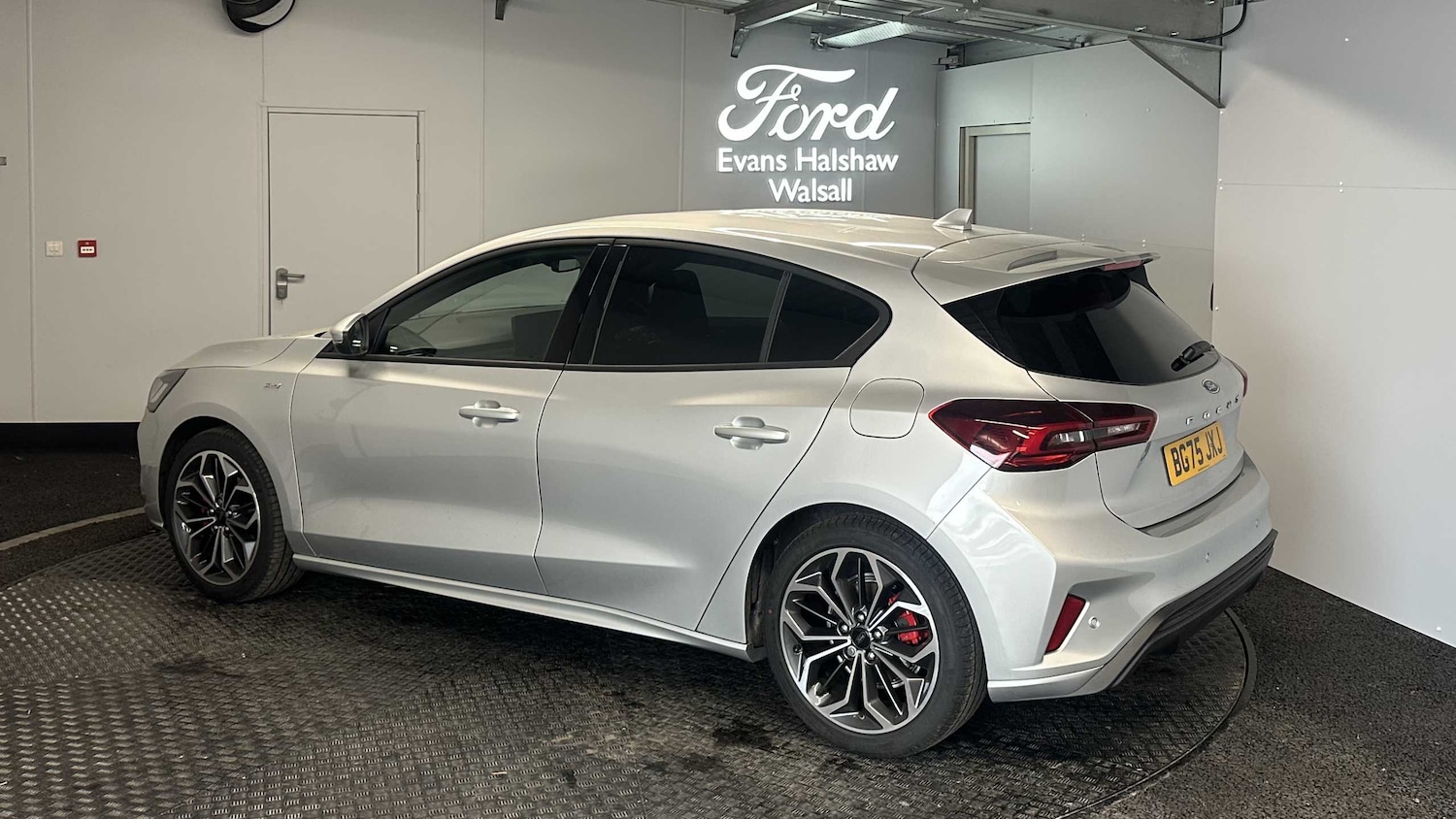 Used Ford Focus 2025 for sale - 76889856: Photo 3