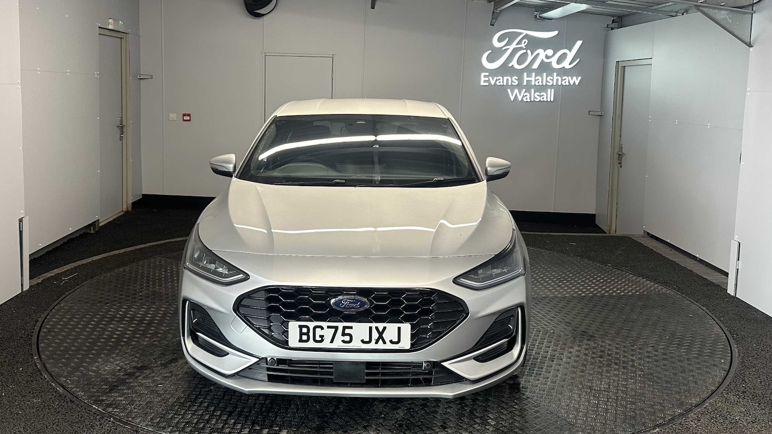 Used Ford Focus 2025 for sale - 76889856: Photo 5