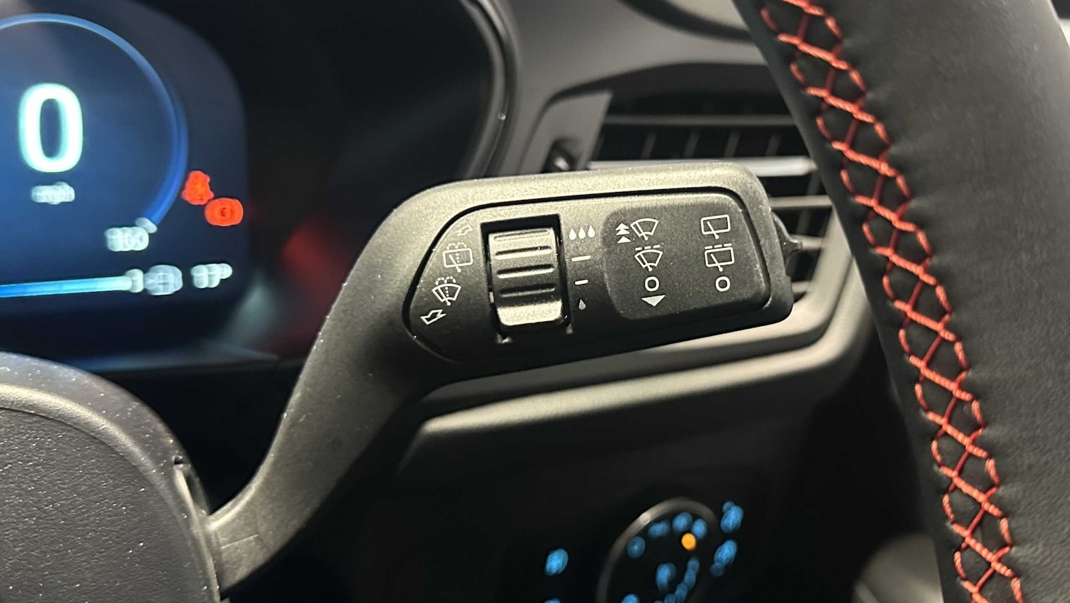 Used Ford Focus 2025 for sale - 76889824: Photo 18