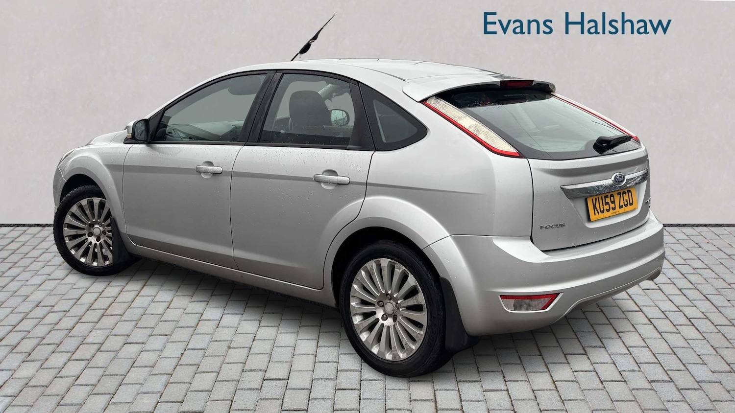 Used Ford Focus 2009 for sale - 77294312: Photo 2