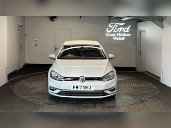 Used Volkswagen Golf 2017 for sale - 79397645: Photo