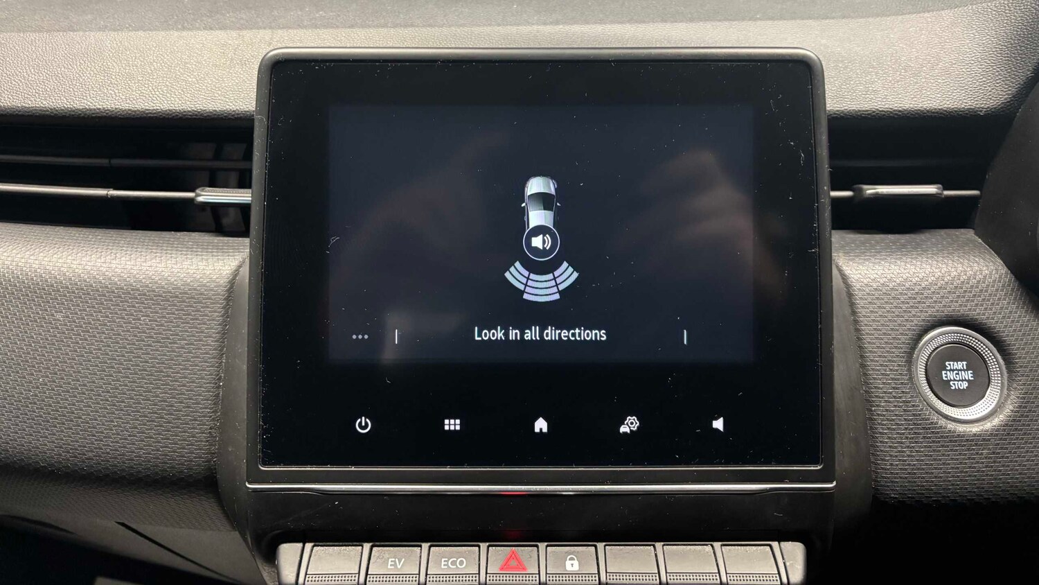 Used Renault Clio 2022 for sale - 76732203: Photo 19