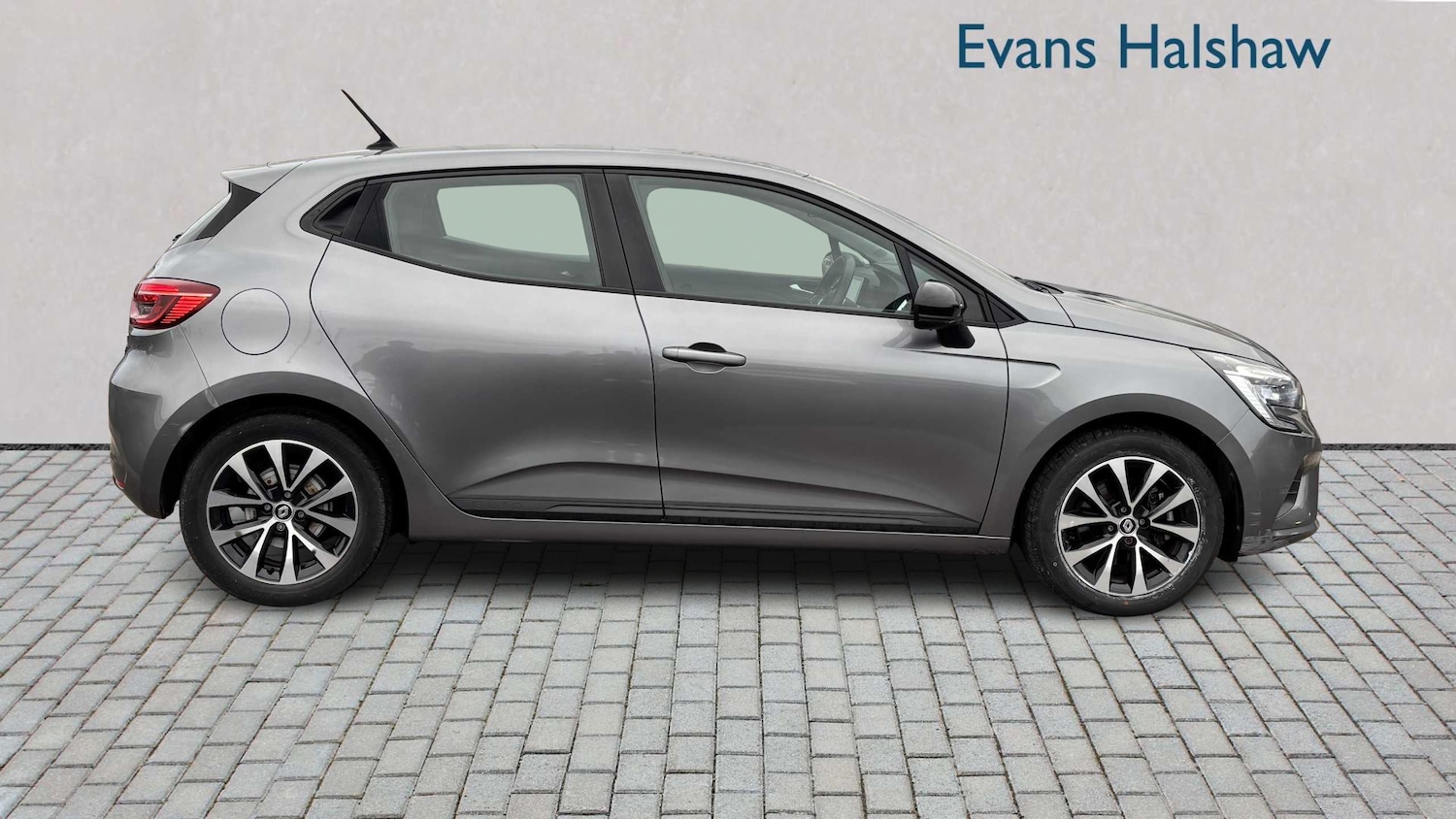 Used Renault Clio for sale - 76732203: Photo 3