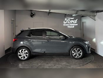 Used Kia Stonic 2023 for sale - 79851181: Photo