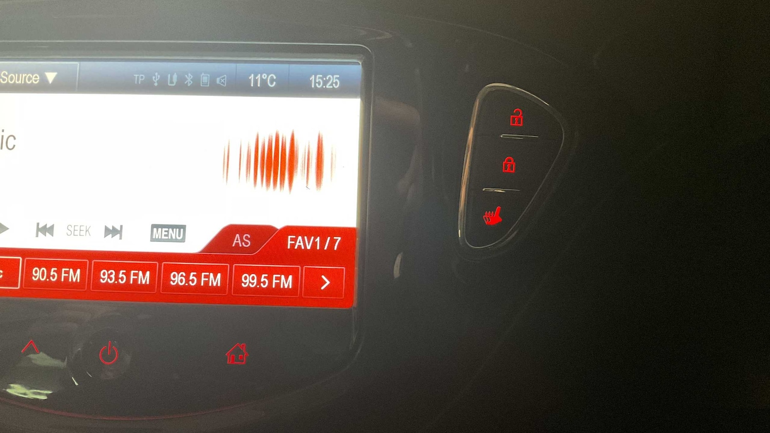 Used Vauxhall Corsa 2015 for sale - 76329238: Photo 18